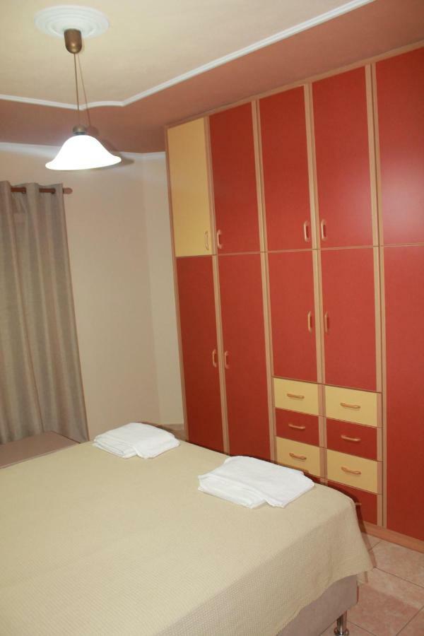 Victoria'S Apartments Dilinata Luaran gambar